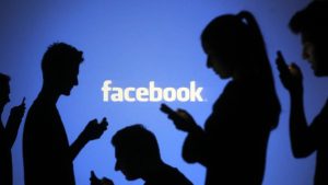 Khi sử dụng Facebook, hãy chú ý bảo vệ thông tin cá nhân và tuân thủ các nguyên tắc bảo mật để có trải nghiệm an toàn.
